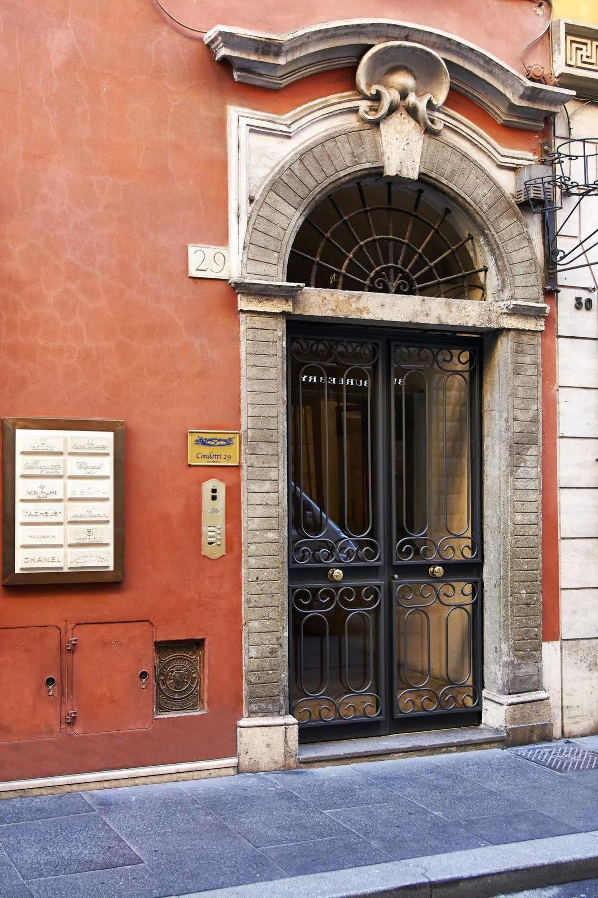 Condotti 29 Rome Bagian luar foto
